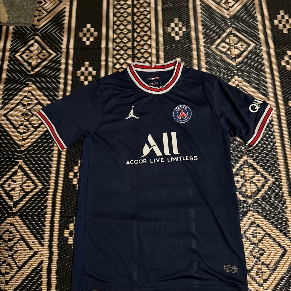 Jordan x PSG Navy Blue Soccer Jersey with White and Red Trim size L